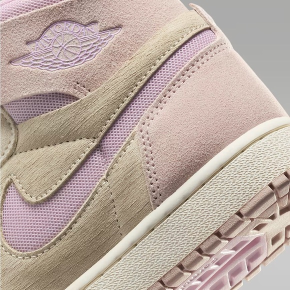 Jordan 1 high top
Zoom comfort 2
Brand new - Picture 14 of 14